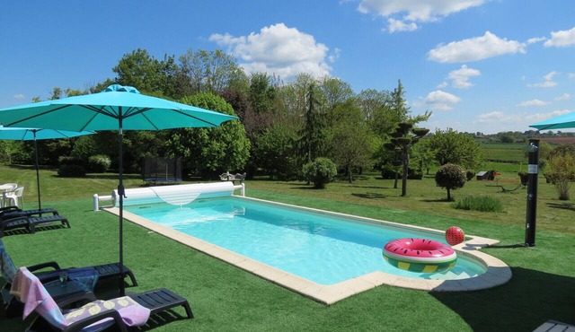 Gîtes De L'Hommé - La Petite Bohème with Shared Pool, Private Terrace, and Wi-Fi