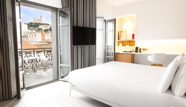 Hôtel C2