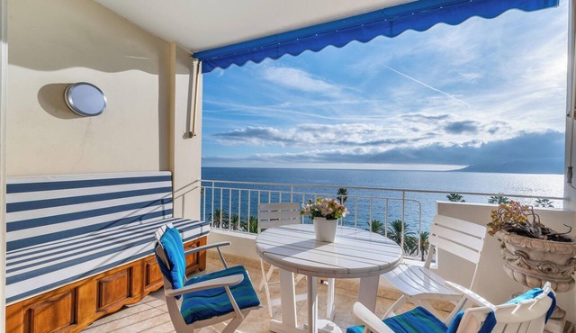 Homerez - Seaview apt Cannes