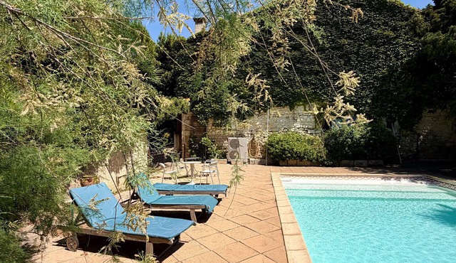 Homerez - Villa in Arles