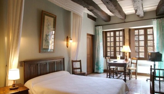 Hostellerie de Pérouges in Perouges