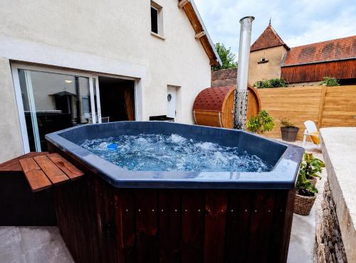 L' Ecrin de Suzanne-Maison de 180M2 avec sauna et bain nordique privatifs