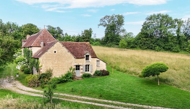 Les Peupliers du Perche, a charming farmstay in Normandy surrounded by nature
