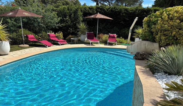 Luxury villa in Saint Raphaël, air condition, Pool 40m2, close to beach and city