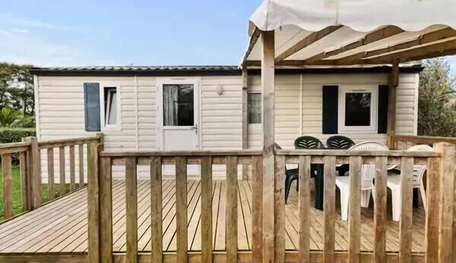 Mobile Home | Comfort | 2 Bedrooms | 4–6 people | Raised Deck