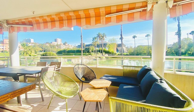 Modern apartment in residence with tennis pool - lake view 10 mn from Cannes