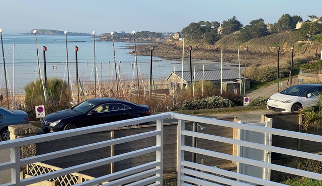Rent very beautiful house facing the beach of St Sieu in Lancieux