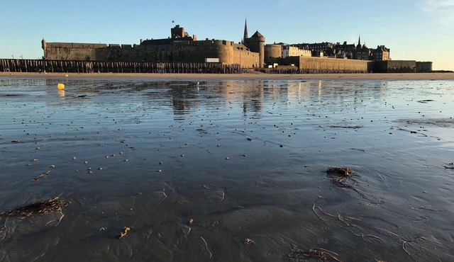 Saint-Malo Intra-Muros - T4 - Bourgeois building - Old world charm