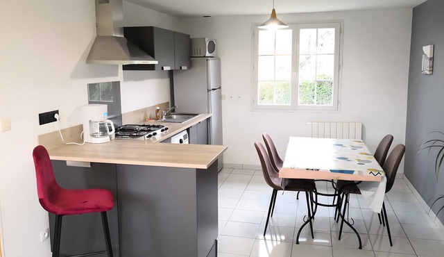 Spacious 2-Bedroom Gîte Near Le Touquet, Pony Farm Experience