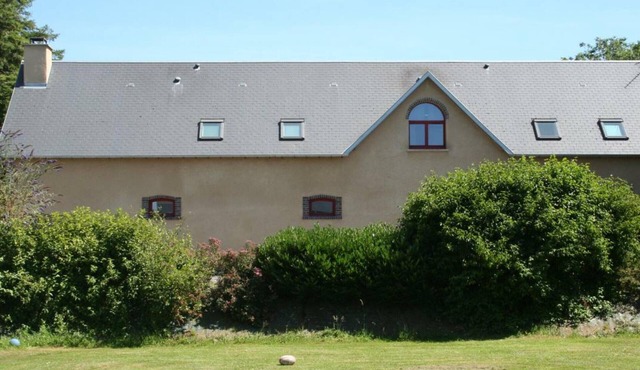 Spacious house in Marchésieux, 9 pers, pets welcome, wifi, near organic farm