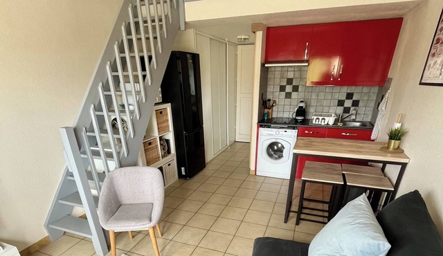 Studio in Sainte-Marie-la-Mer near the beach