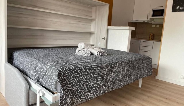 Studio Meublé Avec Balcon et Parking Schluthfeld