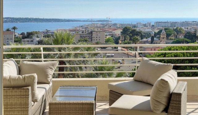 Upstays Sea View Terrace 53m2 Apartment