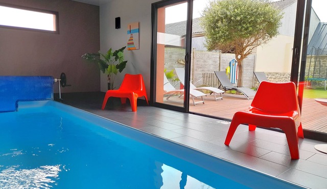 Villa 4*private indoor pool 29°/Trampoline/Kayaks/Bikes/100m beach and GR34