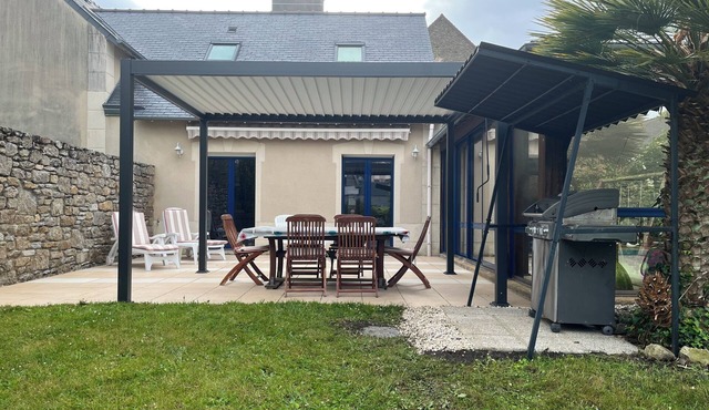 Villa in Dinard exceptional location a stone's throw from town center and beaches