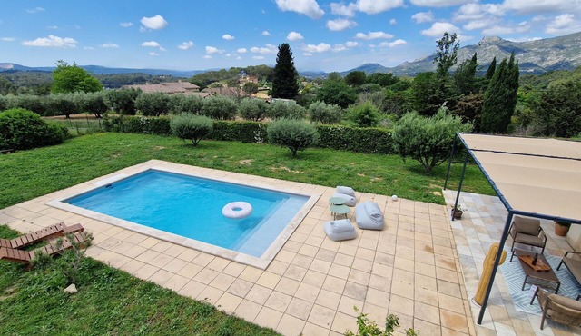 Villa with Private Pool - A haven of peace at the foot of the hills