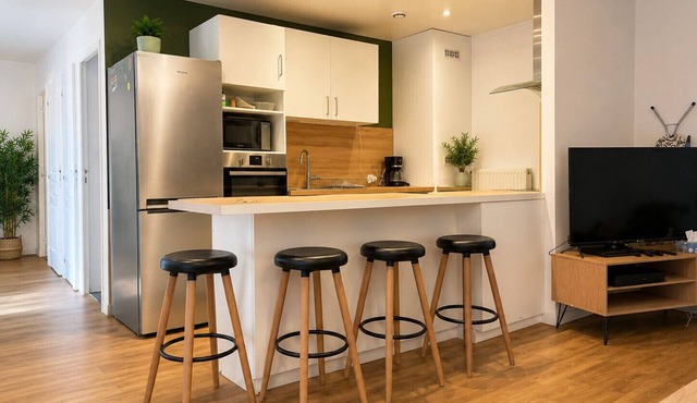Warm, fully equipped apartment just steps from the center of Angers – 8/10 guests