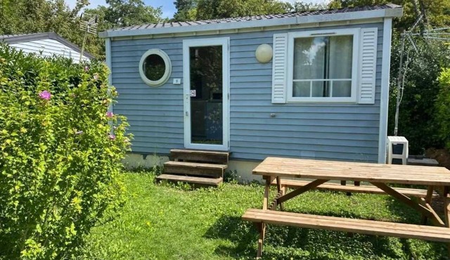 ZEcamping 2 étoiles animaux acceptés locatif TV clim 20m2 2 pers