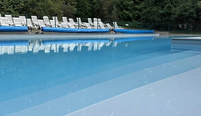ZEcamping 3* piscine chauffée locatif TV BBQ clim 40m2