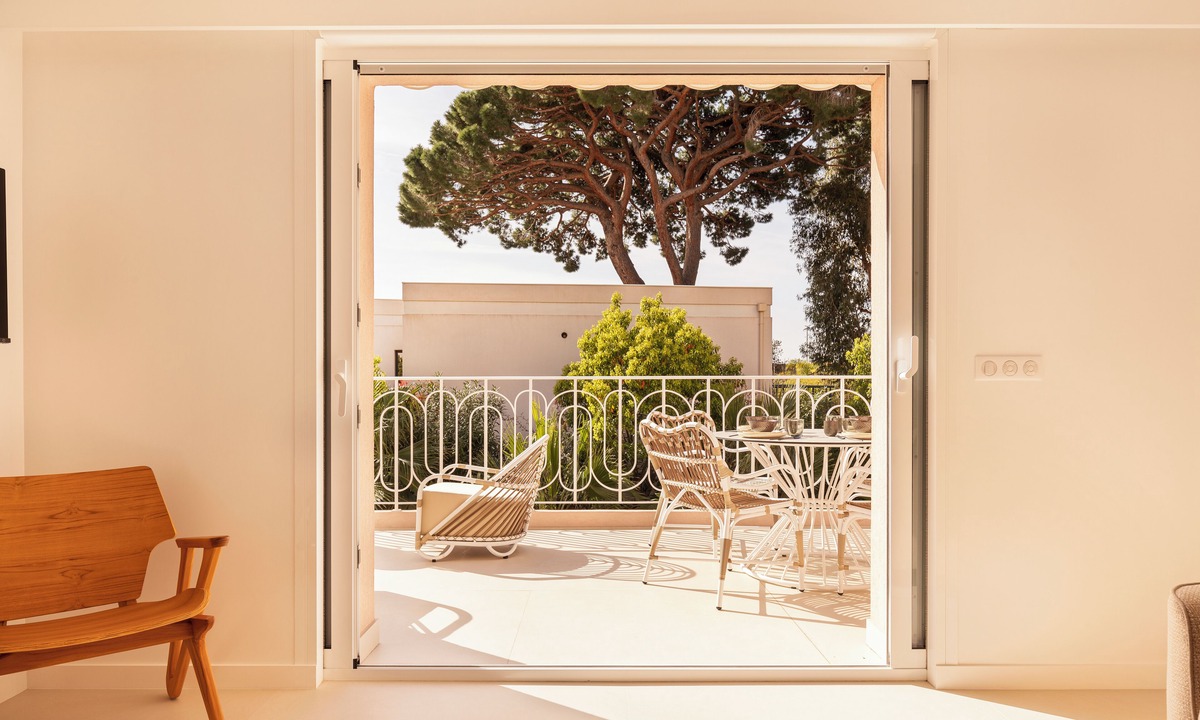 Cannes Hotel | Maison Carla Rosa