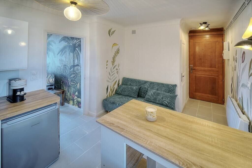 Le Suquet Apartment | Upstays cosy 20m² Apartment Suquet