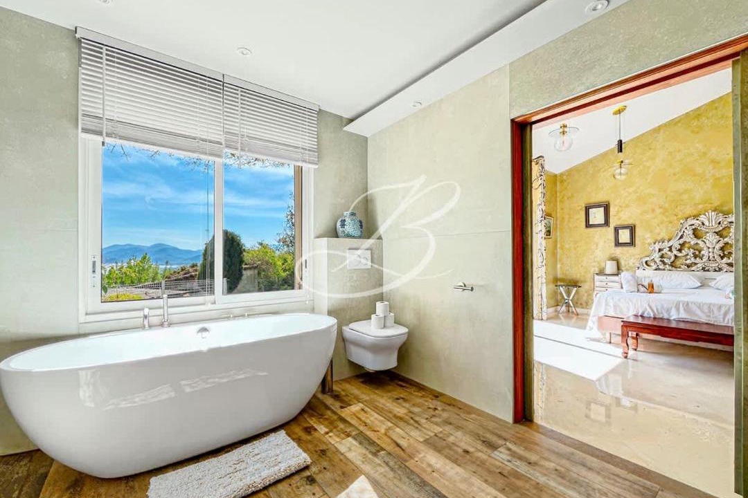 La Croix des Gardes Villa | Villa Bleu Rivage - Piscine Cannes Vue panoramique Jacuzzi