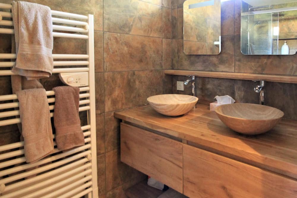 Photo of Bathroom in Gibel