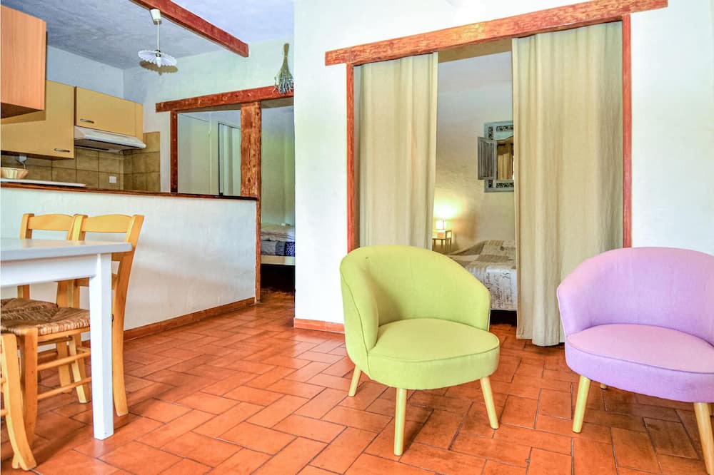 Photo of Bedroom in Saint-Andre-d'Olerargues