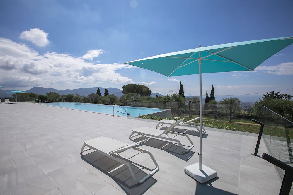 Photo of Outdoor in Gairaut