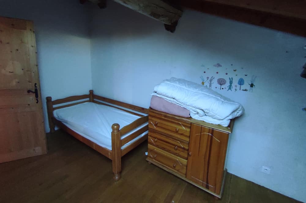 Photo of Bedroom in Calmont