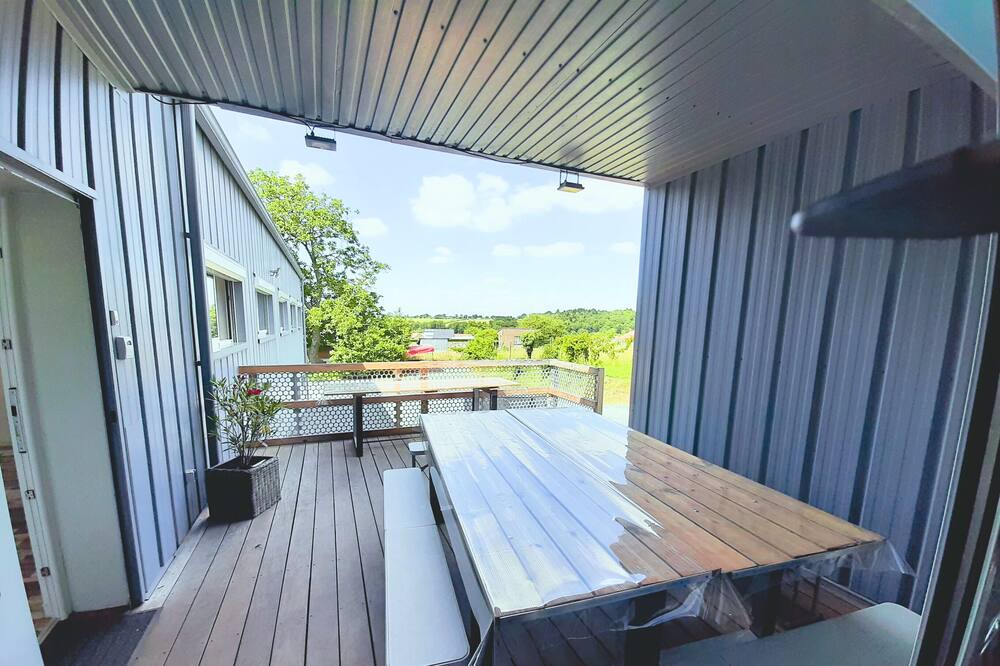 Photo of Patio Balcony in Chambretaud