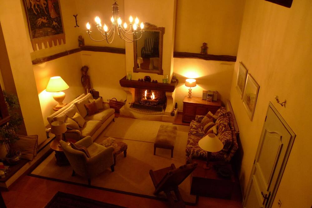 Photo of Bedroom in Pomy