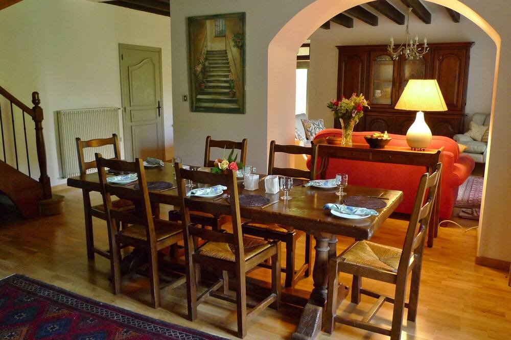 Photo of Livingroom in Pomy