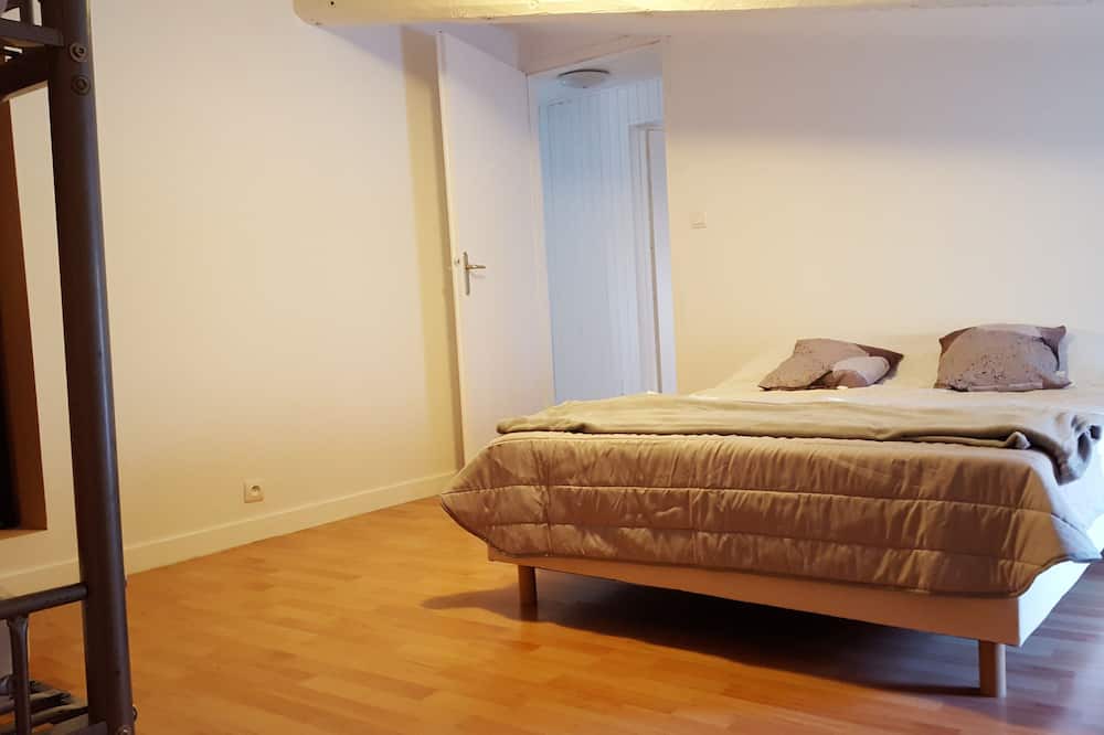 Photo of Bedroom in Saint-Martin-des-Tilleuls