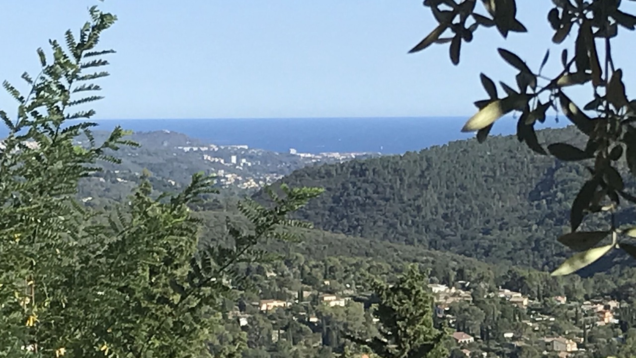 Photo of Others in Cabris