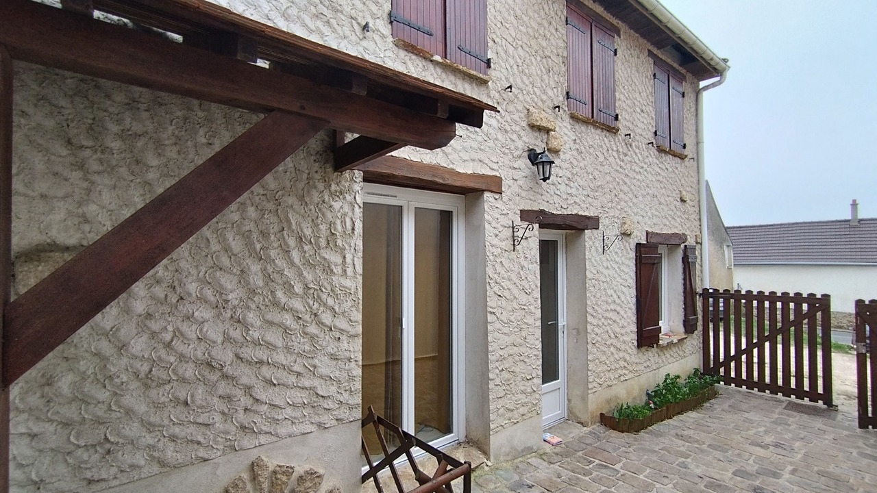 Photo of Outdoor in Nerville-la-Foret