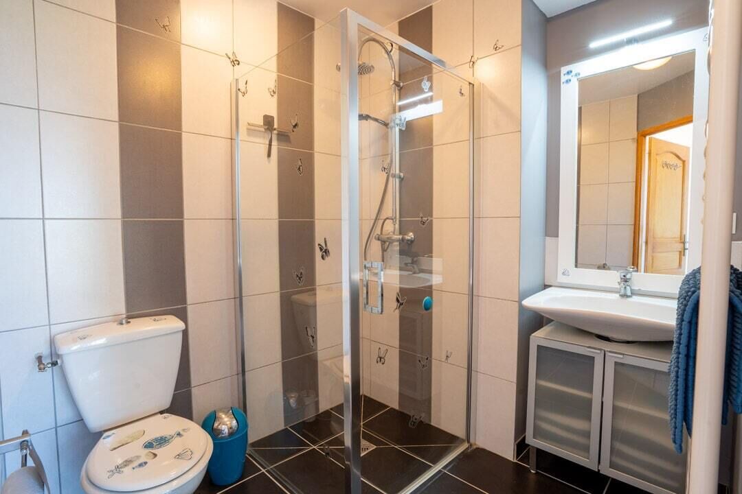 Photo of Bathroom in Vierville-sur-Mer