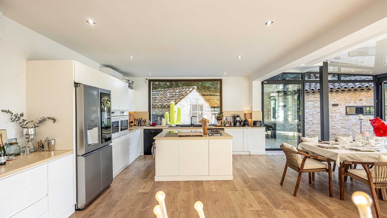 Photo of Kitchen in California - Pezou
