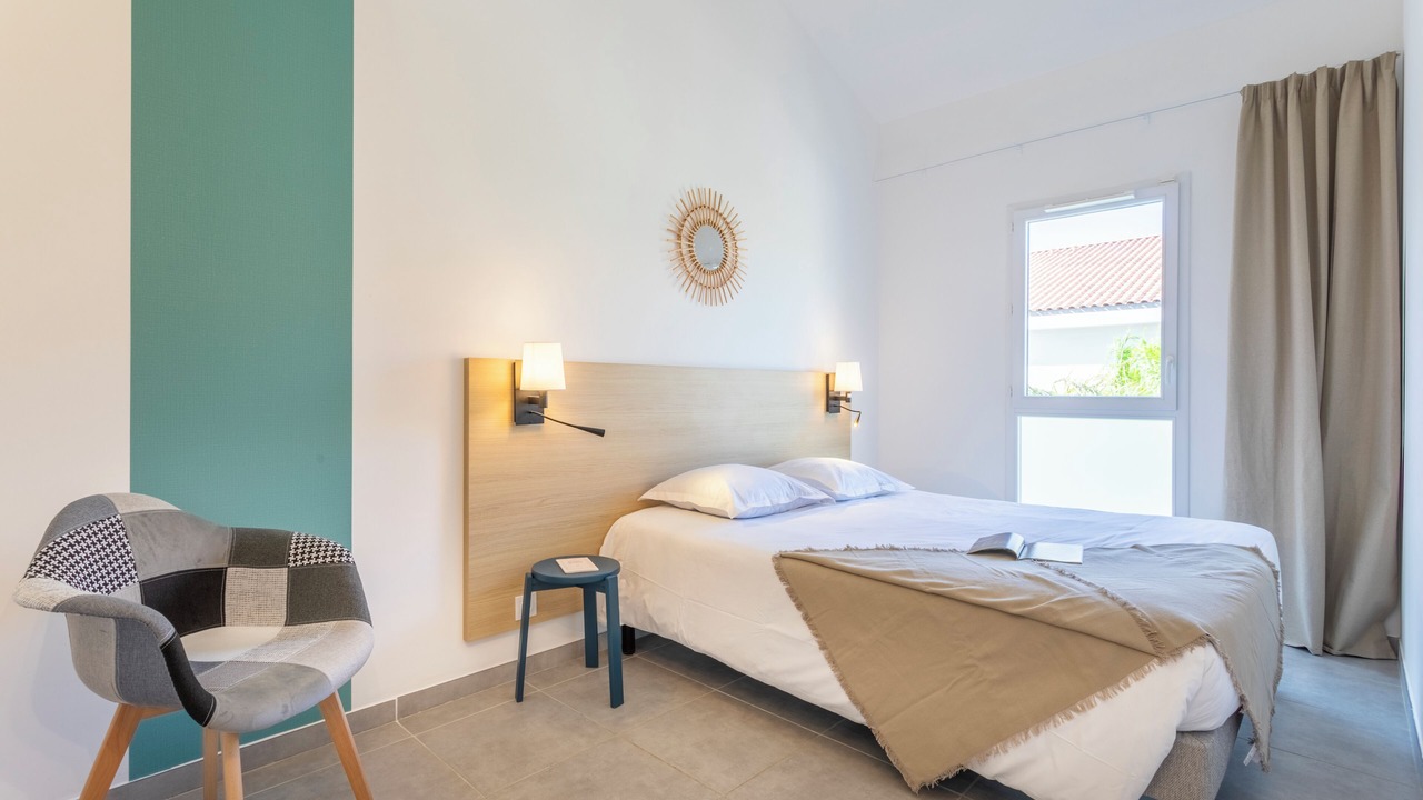 Photo of Bedroom in Roquefort-la-Bedoule