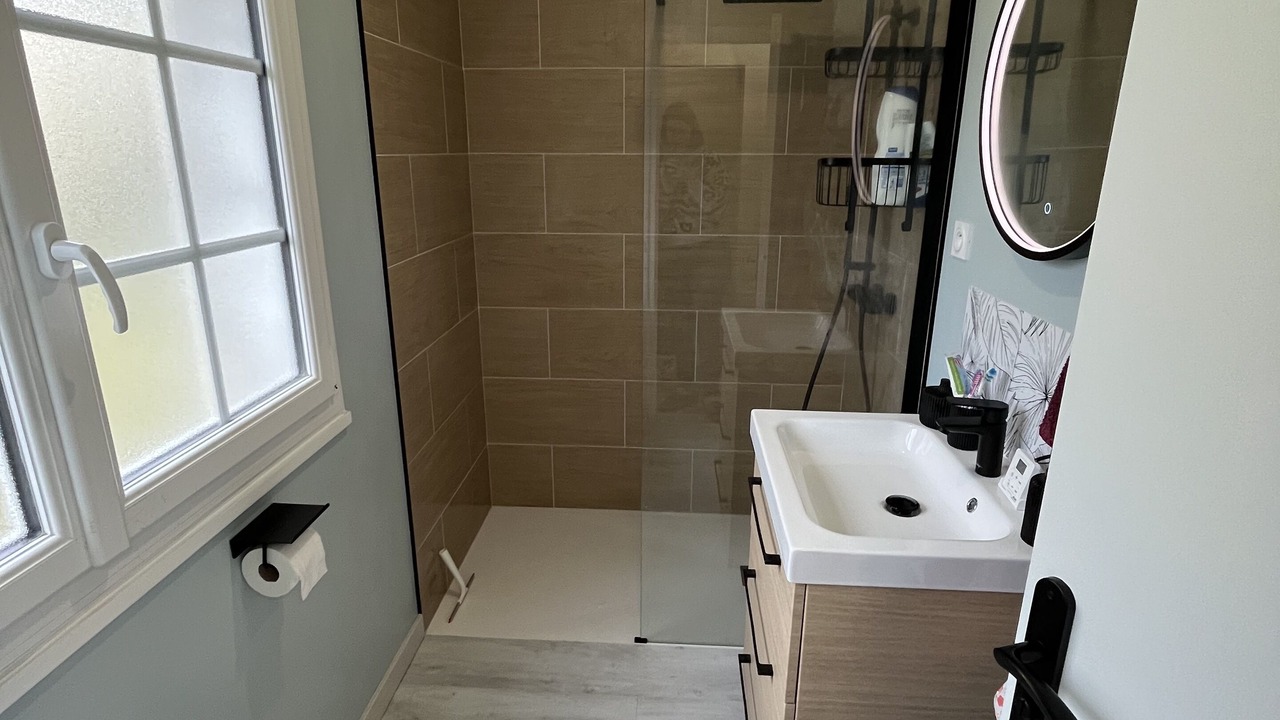Photo of Bathroom in Barneville-Carteret