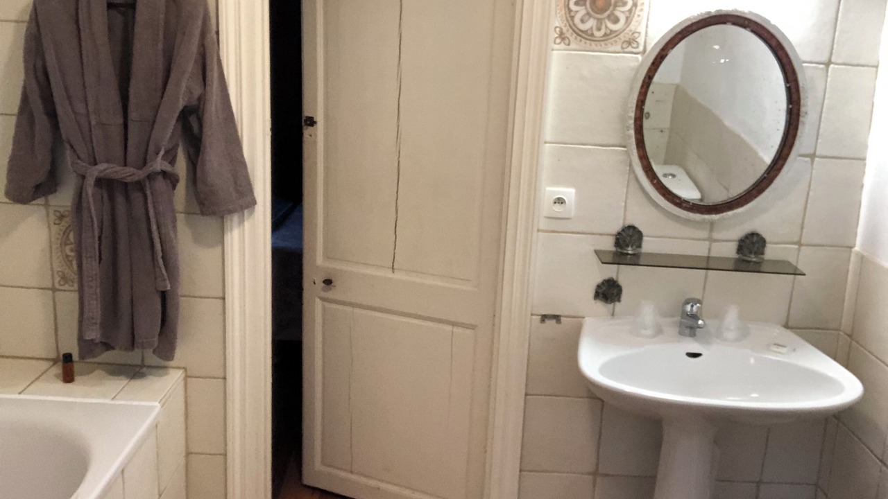 Photo of Bathroom in Forest-Montiers