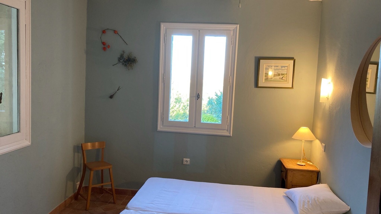 Photo of Bedroom in Saint-Andre-d'Olerargues