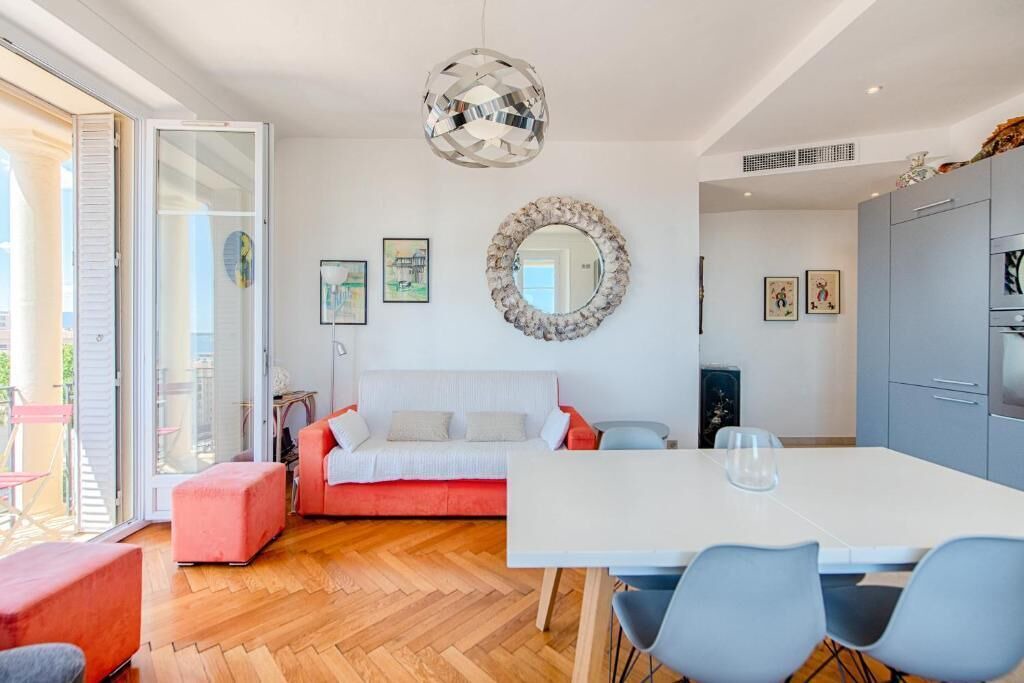 Photo of Livingroom in Riou - Petit Juas - Av de Grasse