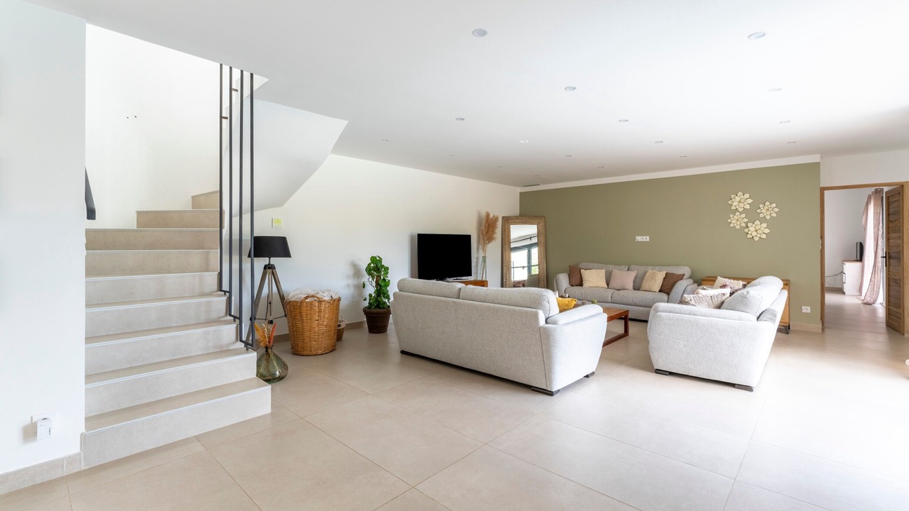 Photo of Livingroom in Saint-Andre-d'Olerargues