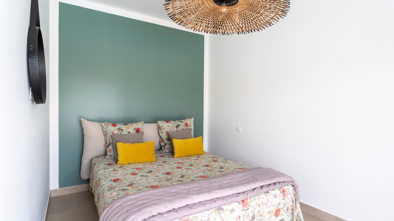 Photo of Bedroom in Saint-Andre-d'Olerargues