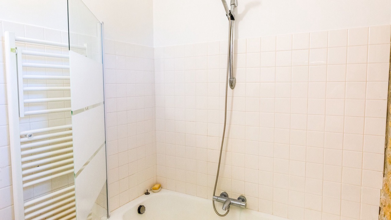 Photo of Bathroom in Plobannalec-Lesconil