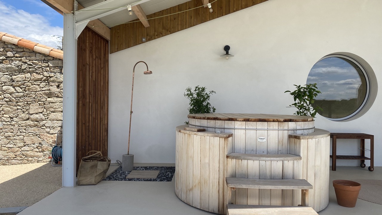 Photo of Outdoor in Les Landes-Genusson