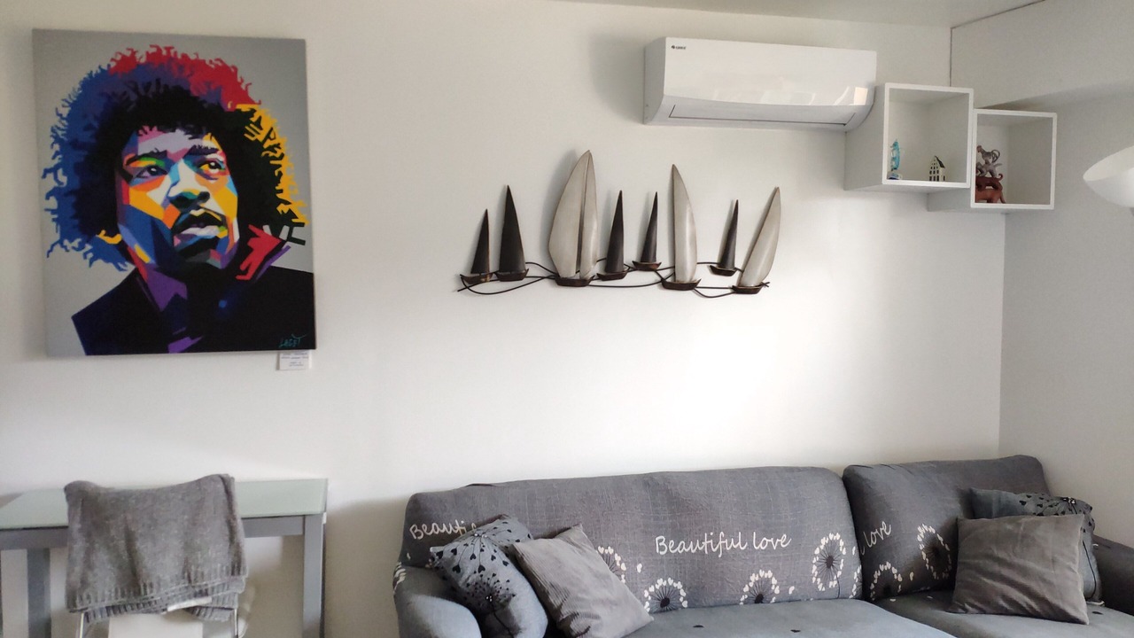 Photo of Livingroom in Couronne Urbaine