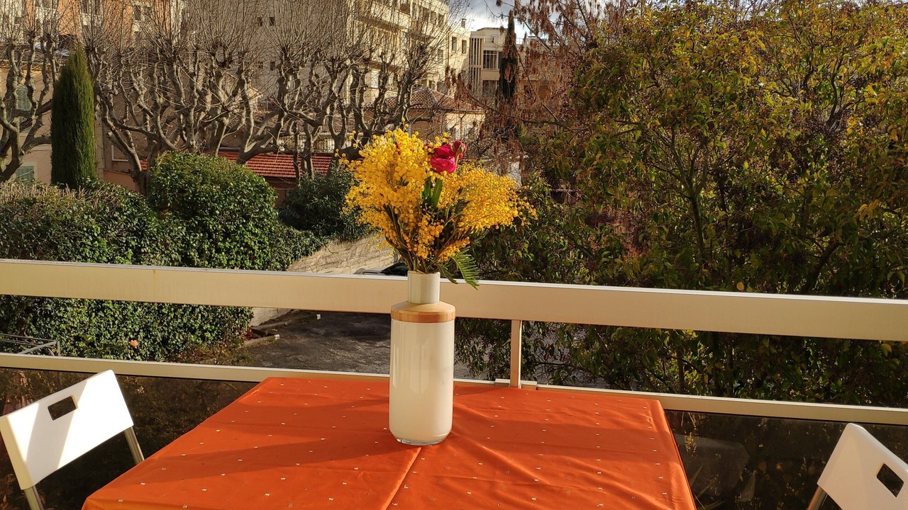 Photo of Outdoor in Couronne Urbaine