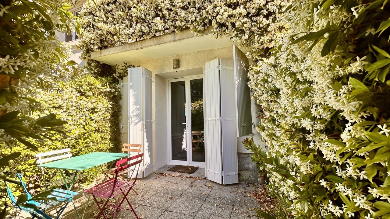 Photo of Outdoor in Riou - Petit Juas - Av de Grasse
